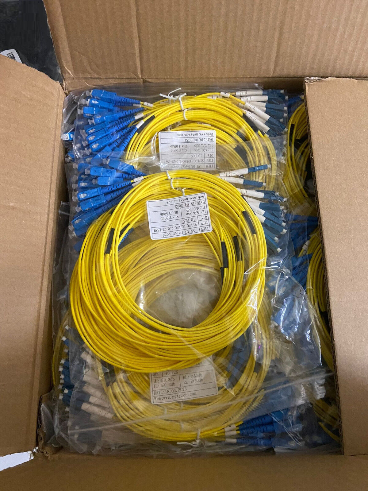 Patch Cord Duplex SM Lc/UPC to SC/UPC 6mt 19.7ft, Singlemode. UPC is Blue Crossover Male to Male